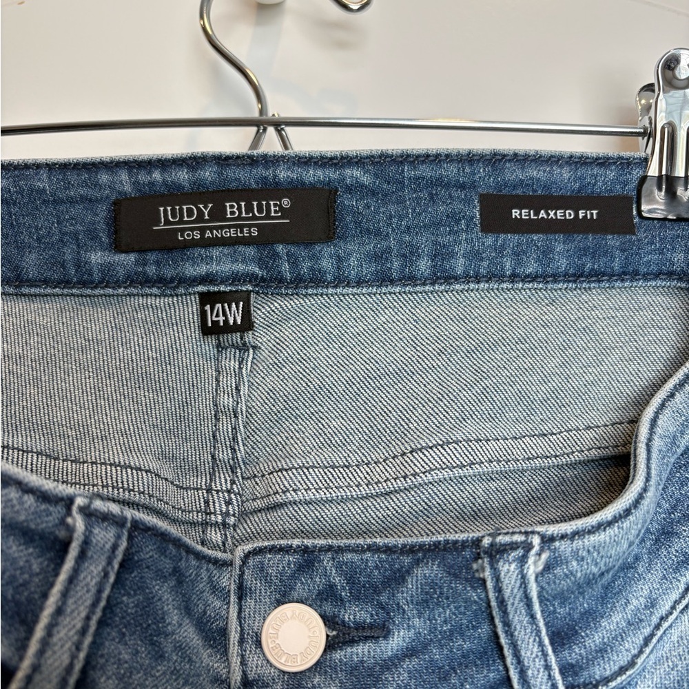 Judy Blue Women's Ankle & Cropped Jeans - Relaxed Fit - Picture 3 of 6